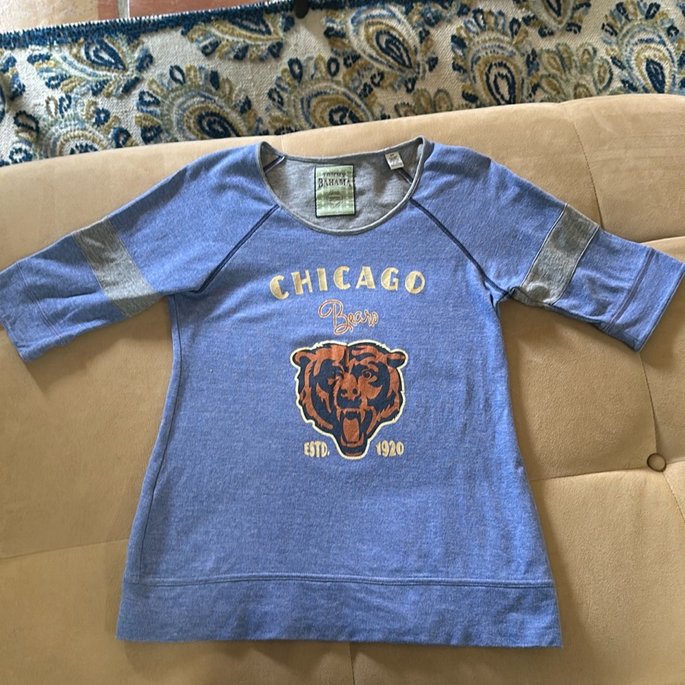 Soft light Tommy Bahama Chicago Bears sweatshirt top Sm